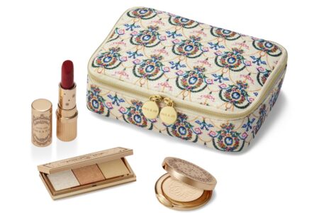 Paul & Joe Christmas giveaway