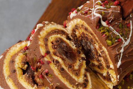 Tempus tests Aubaine’s indulgent Bûche de Noël masterclass for Christmas