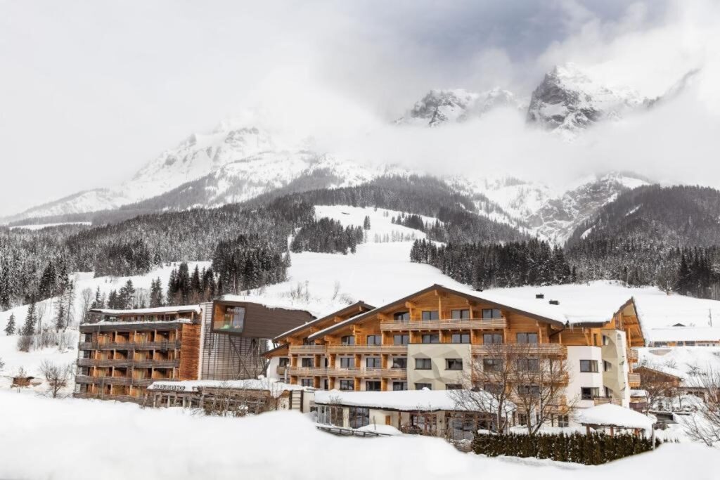 sustainable ski hotels