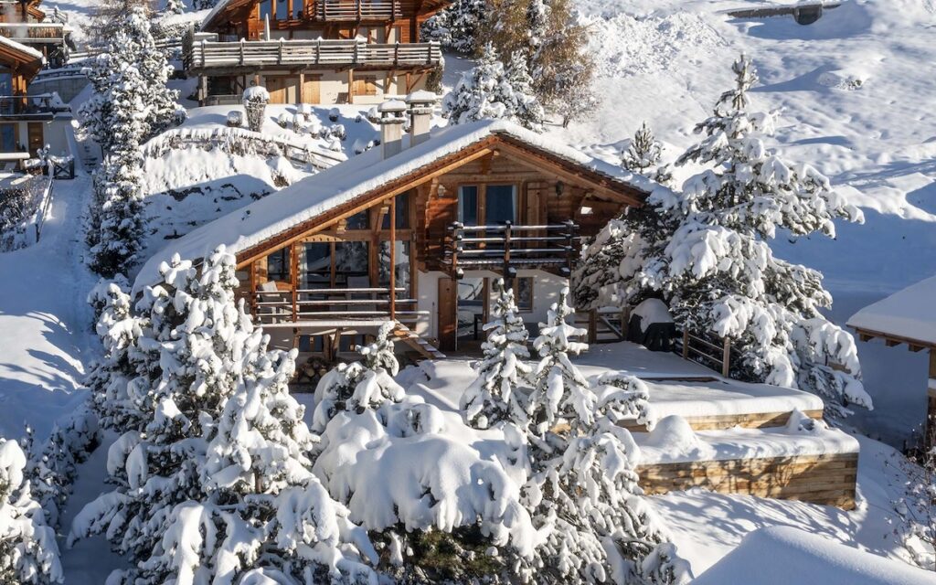 luxury chalet company