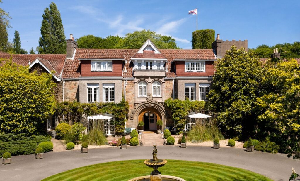 Longueville Manor yacht
