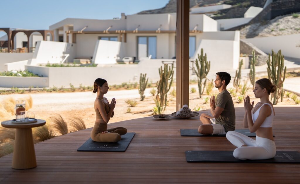 luxury outdoor hotel gyms
