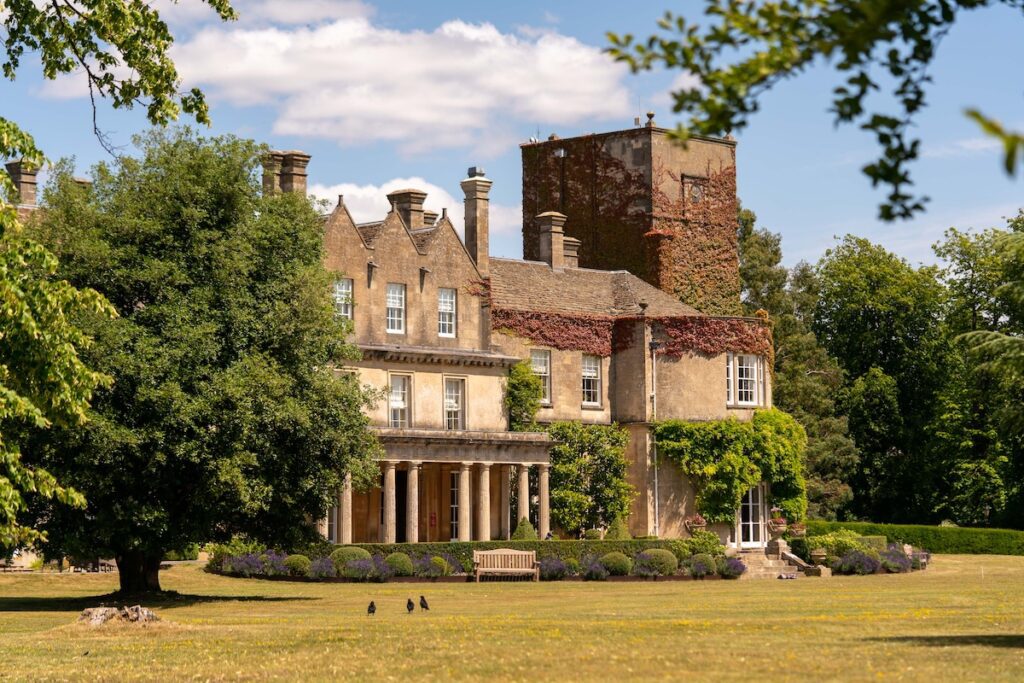 Accor Emblems Collection