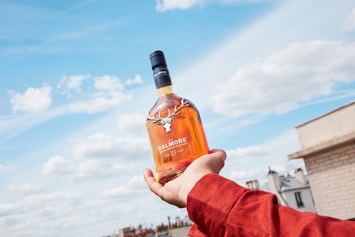 champagne christmas gift guide 2025