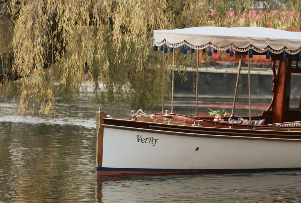 Verity river cruise London