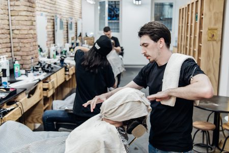 The Nomad Barber delivers a close shave for the well-travelled gentleman