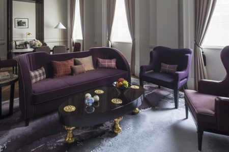 Four Seasons at Ten Trinity Square launches brand new concierge Chat app